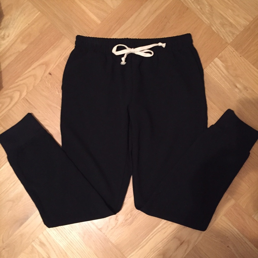 olivaceous Black Jogger Pants